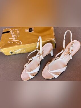 Johansen Cherie Rare Vintage 1960s White Gold Strappy Slingback Heels 8M NIB